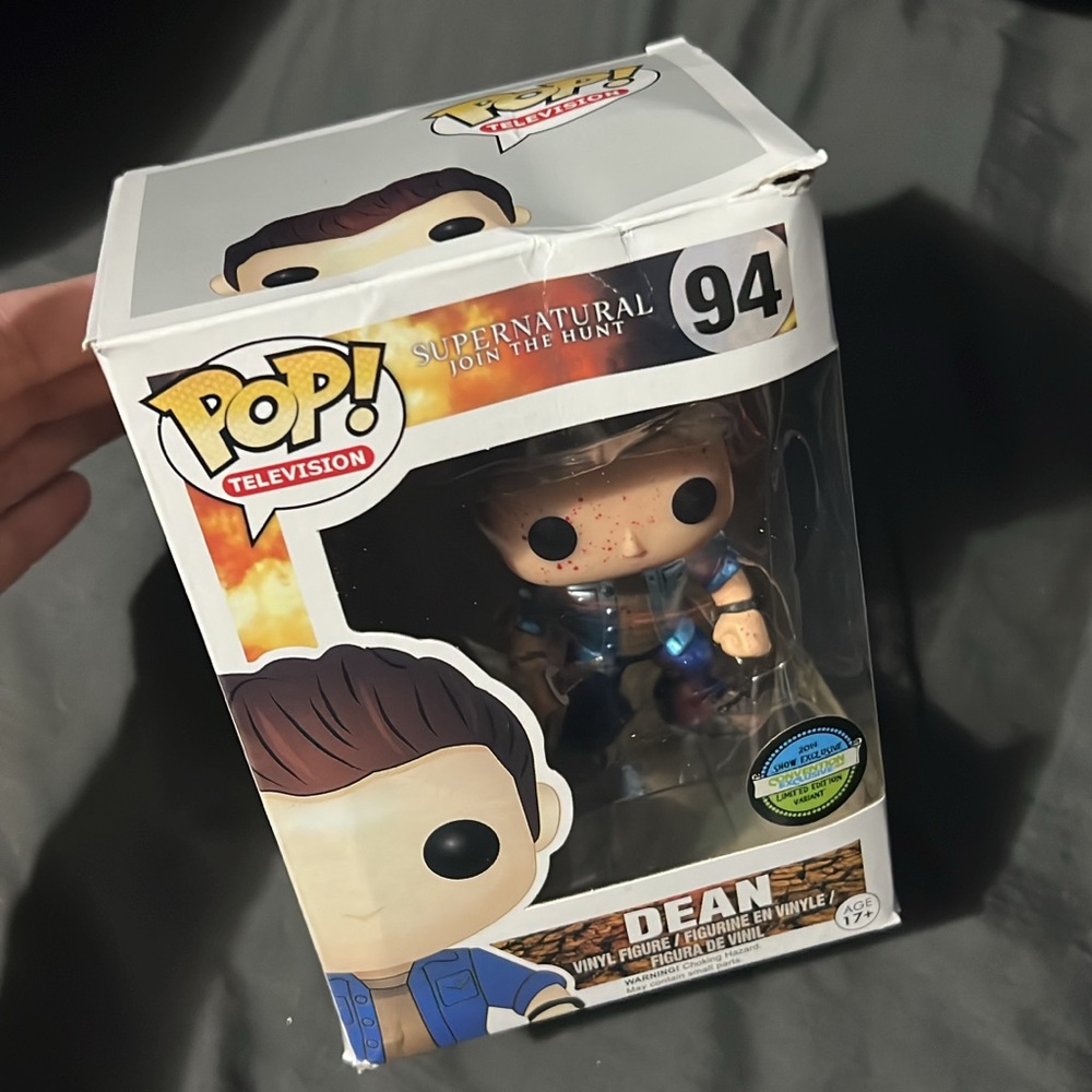 Metallic Blood Splattered Supernatural Dean #94 2014 Show Exclusive Funko - Picture 2 of 3